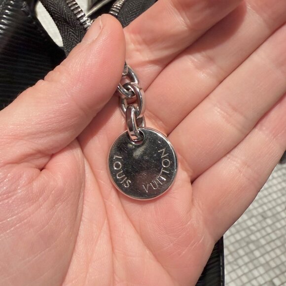 Louis Vuitton Black Epi Leather Brea MM Two Way Bag - Picture 14 of 15